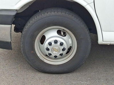 2024 Chevrolet Express Cutaway 4500 Base