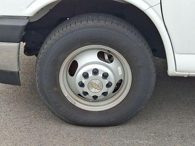 2024 Chevrolet Express Cutaway 4500 Base