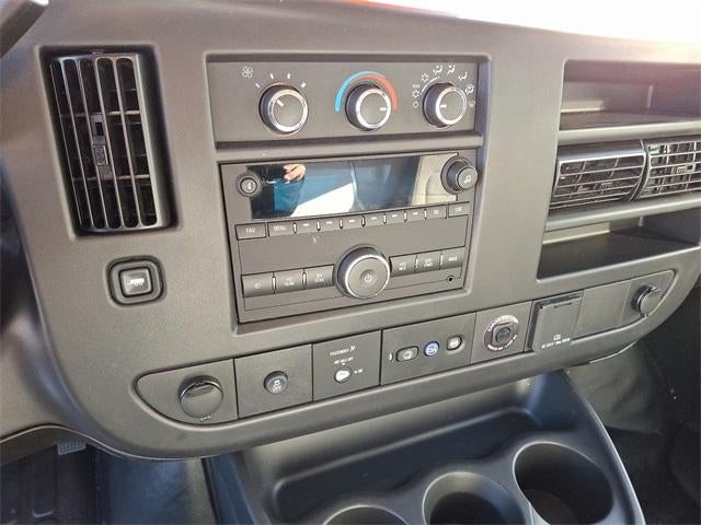 2024 Chevrolet Express Cutaway 4500 Base