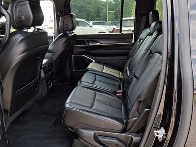 2024 Jeep Wagoneer L Series II 4x2