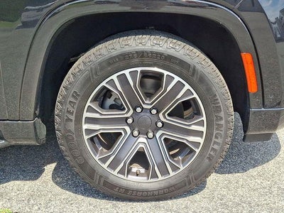 2024 Jeep Wagoneer L Series II 4x2