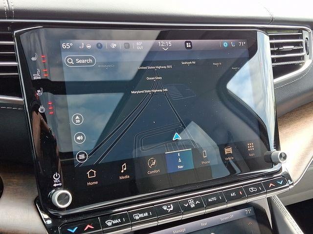 2023 Jeep Grand Wagoneer Base