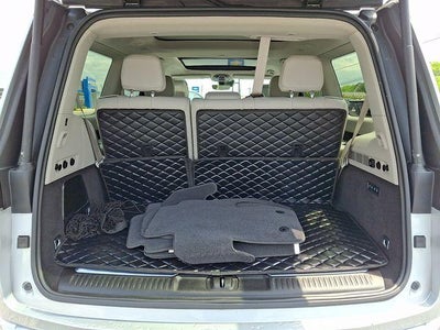 2023 Jeep Grand Wagoneer Base