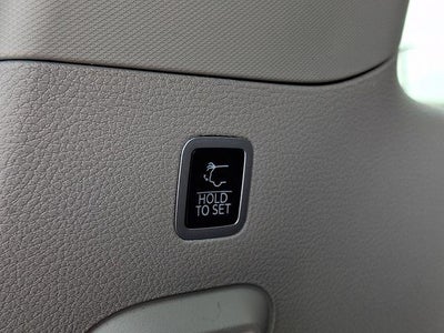 2023 Jeep Grand Wagoneer Base