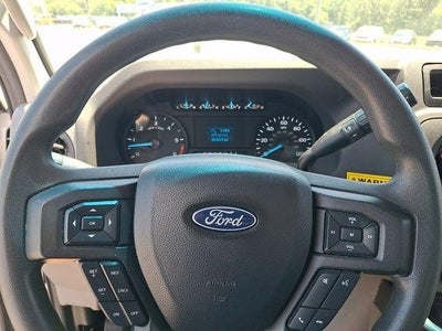 2023 Ford E-Series Cutaway Base