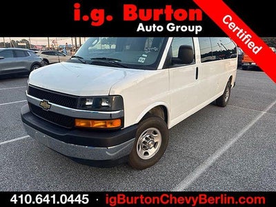 2025 Chevrolet Express Passenger 1LT