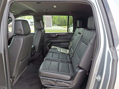 2025 Chevrolet Suburban LT