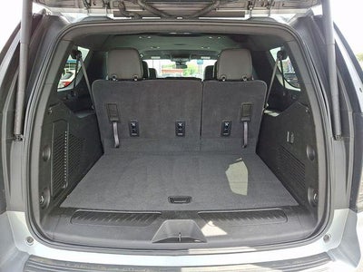 2025 Chevrolet Suburban LT