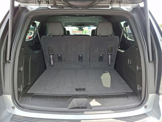 2025 Chevrolet Suburban LT