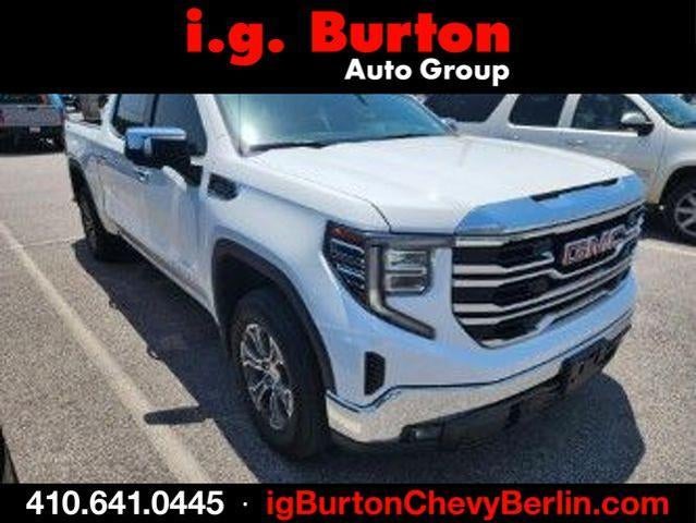 2025 GMC Sierra 4WD Crew Cab Short Box SLT's photo