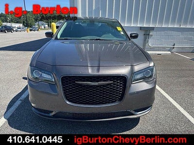 2019 Chrysler 300 Touring