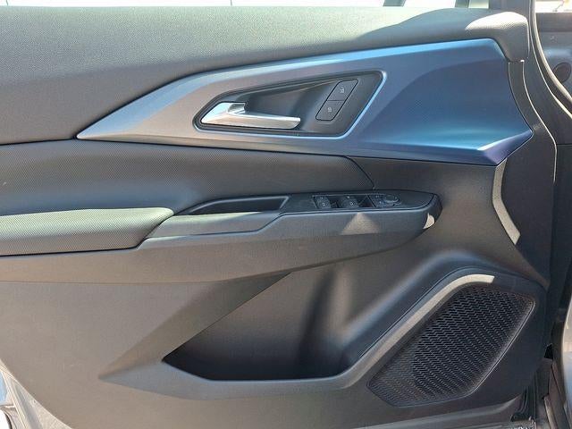 2026 Chevrolet Equinox EV 2LT - Photo 8