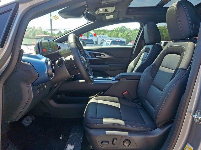 2026 Chevrolet Equinox EV 2LT - Photo 9