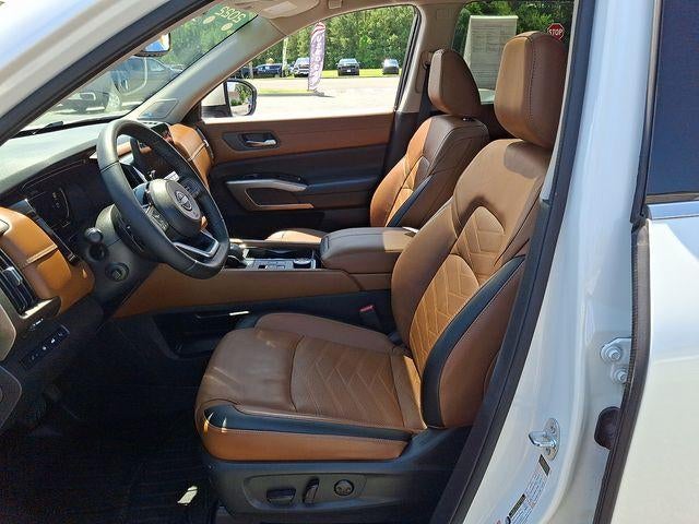 2022 Nissan Pathfinder Platinum 4WD
