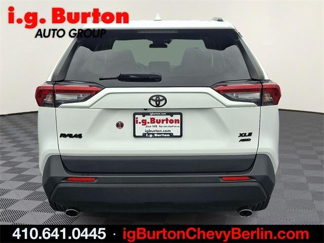 2020 Toyota RAV4 XLE Premium