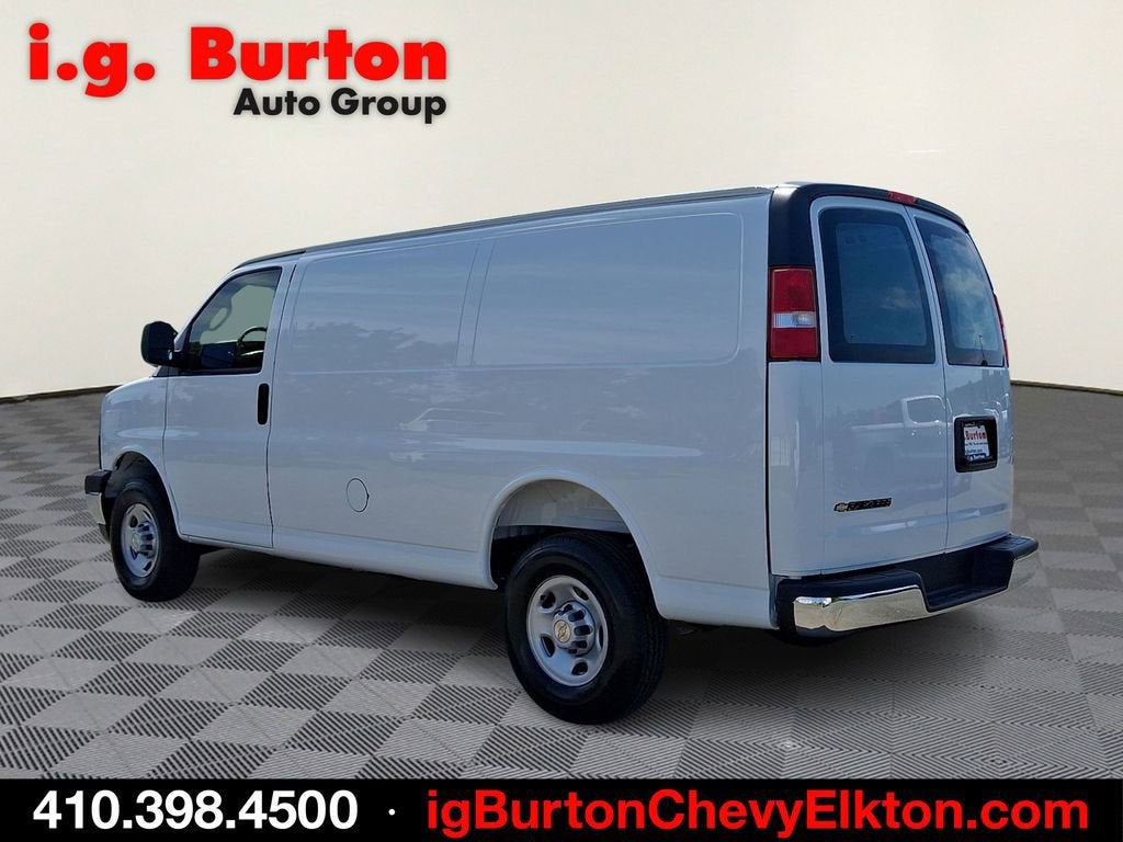 2026 Chevrolet Express Cargo WT