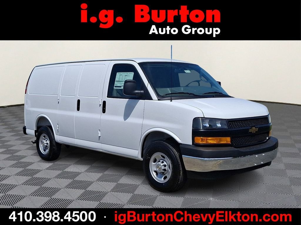 2026 Chevrolet Express Cargo WT