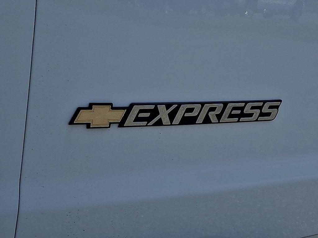 2026 Chevrolet Express Cargo WT