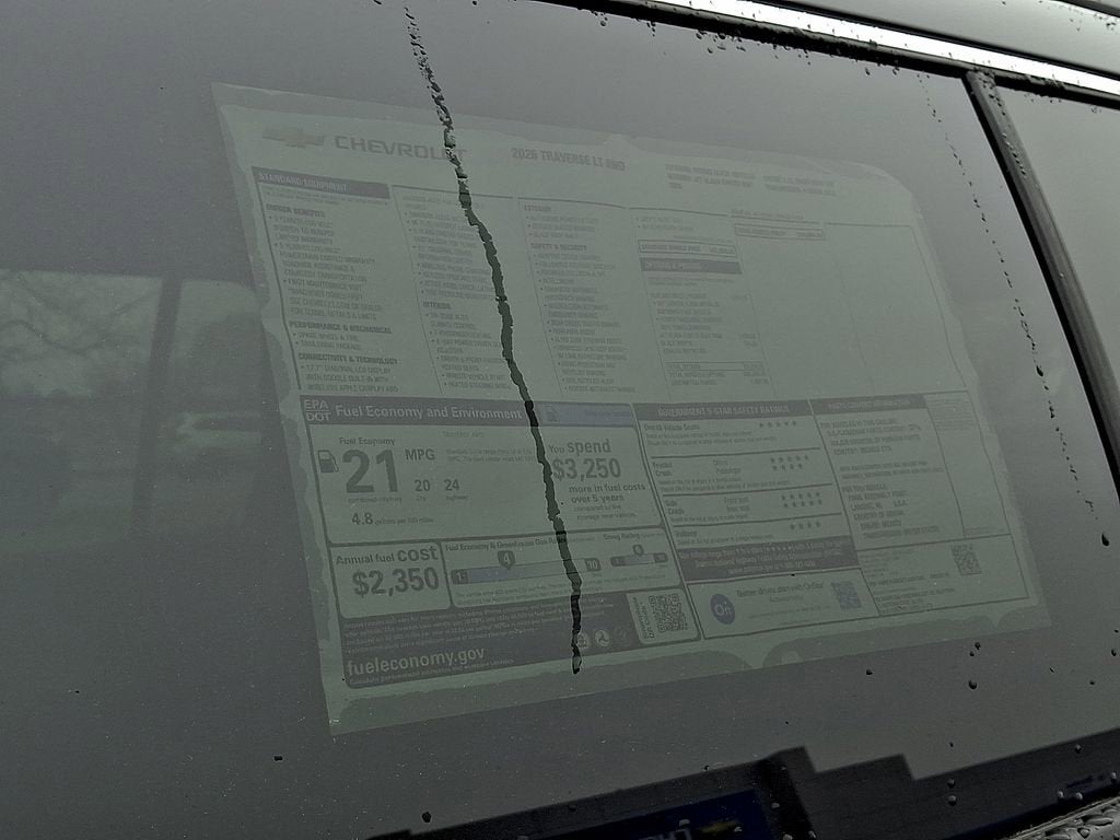 2026 Chevrolet Traverse LT