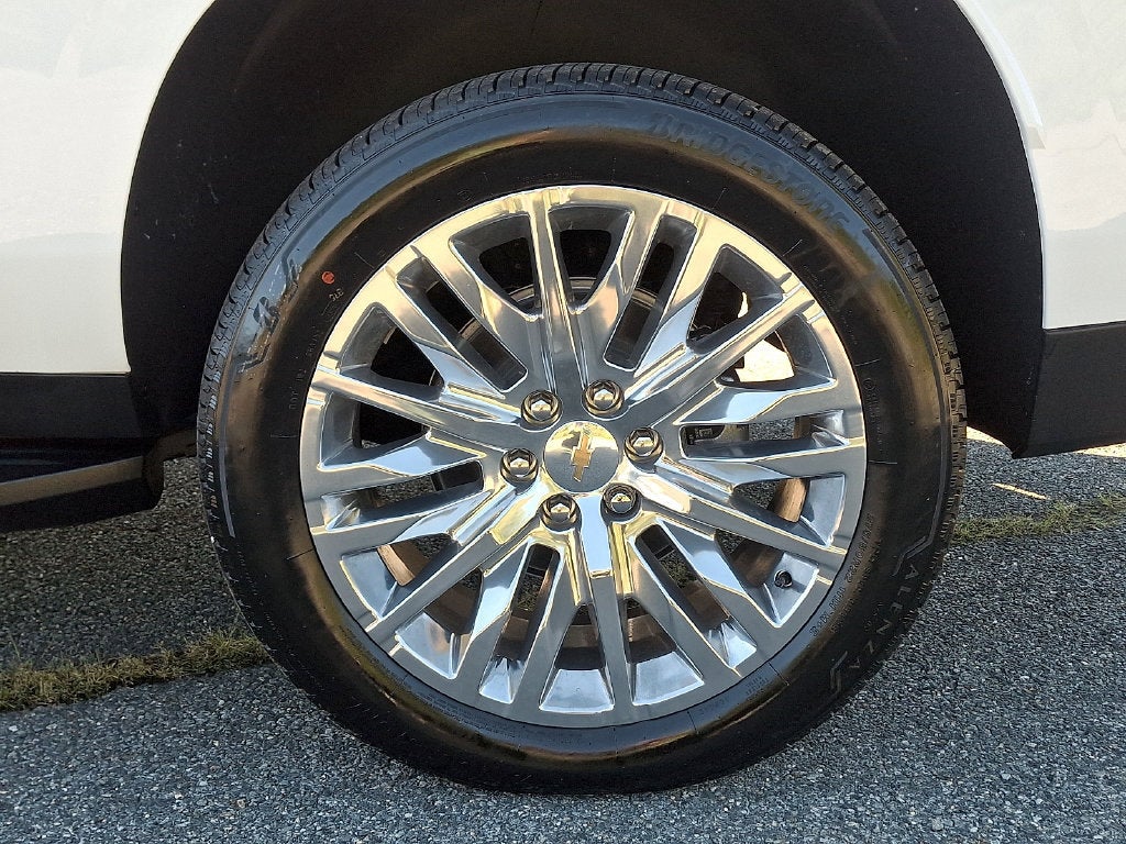 2027 Chevrolet Suburban LT